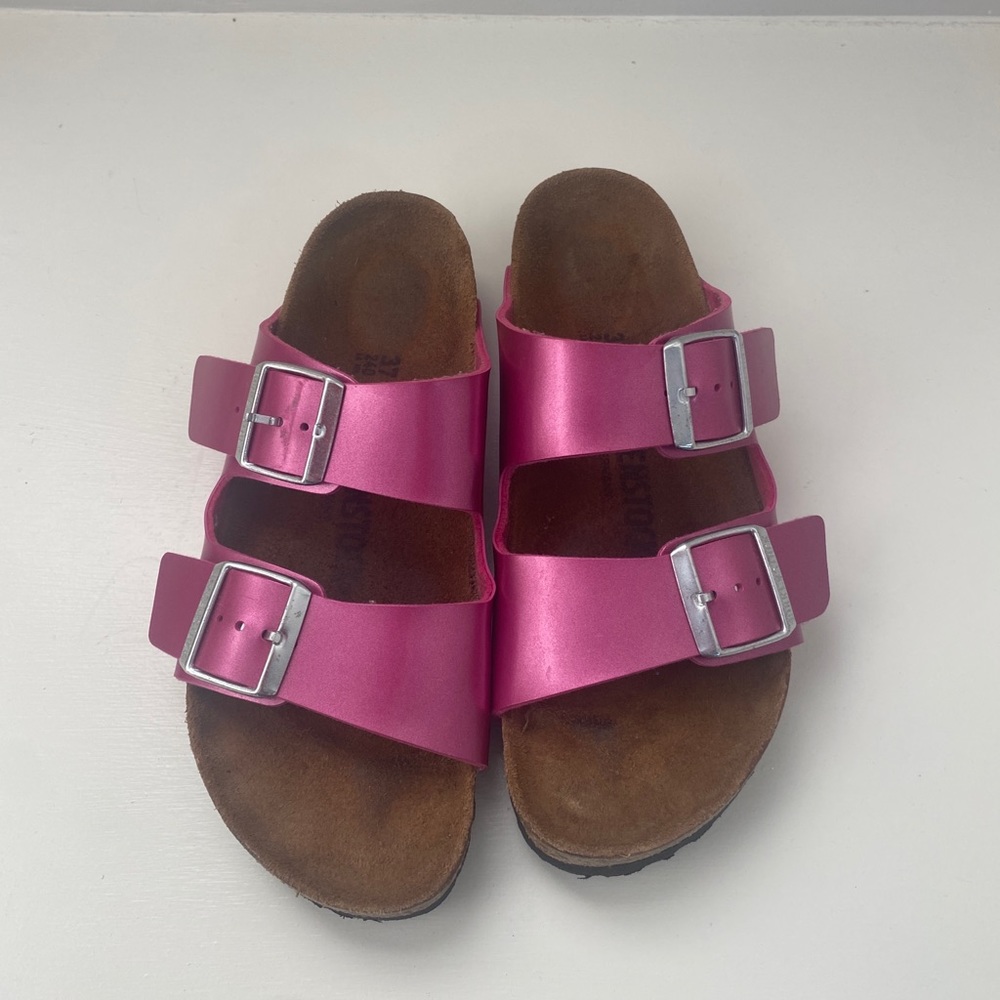 Birkenstock girls metallic pink sandals